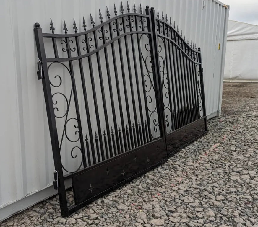New 14ft Bi-Parting Gates (Star Design)
