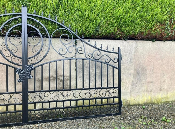 New 14ft Bi-Parting Gates (European Design)