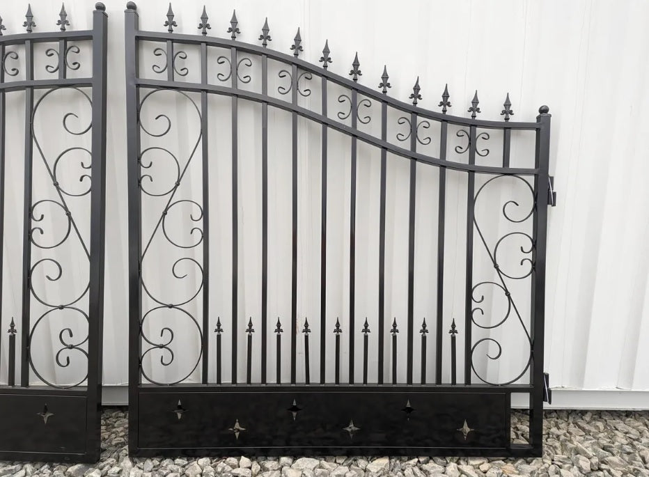 New 14ft Bi-Parting Gates (Star Design)