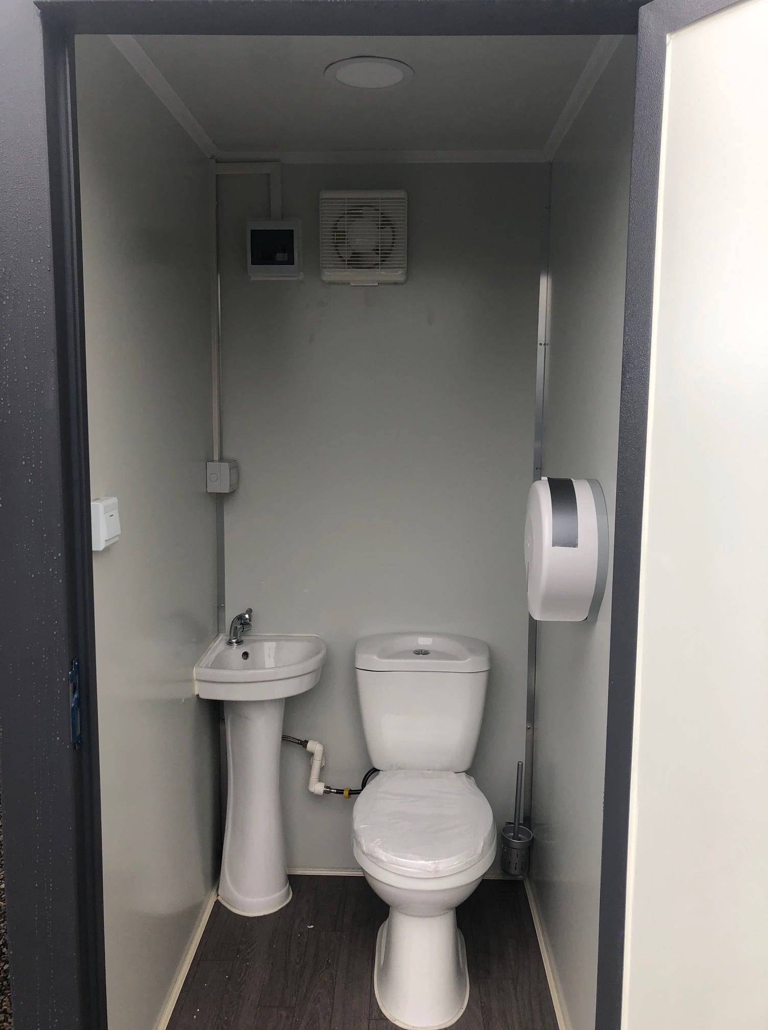 New Bastone Single Toilet Unit