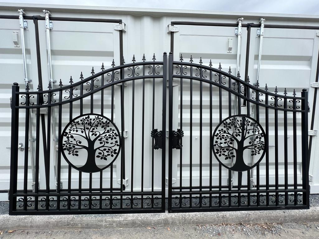 New 14ft Bi-Parting Gates (Tree Design)