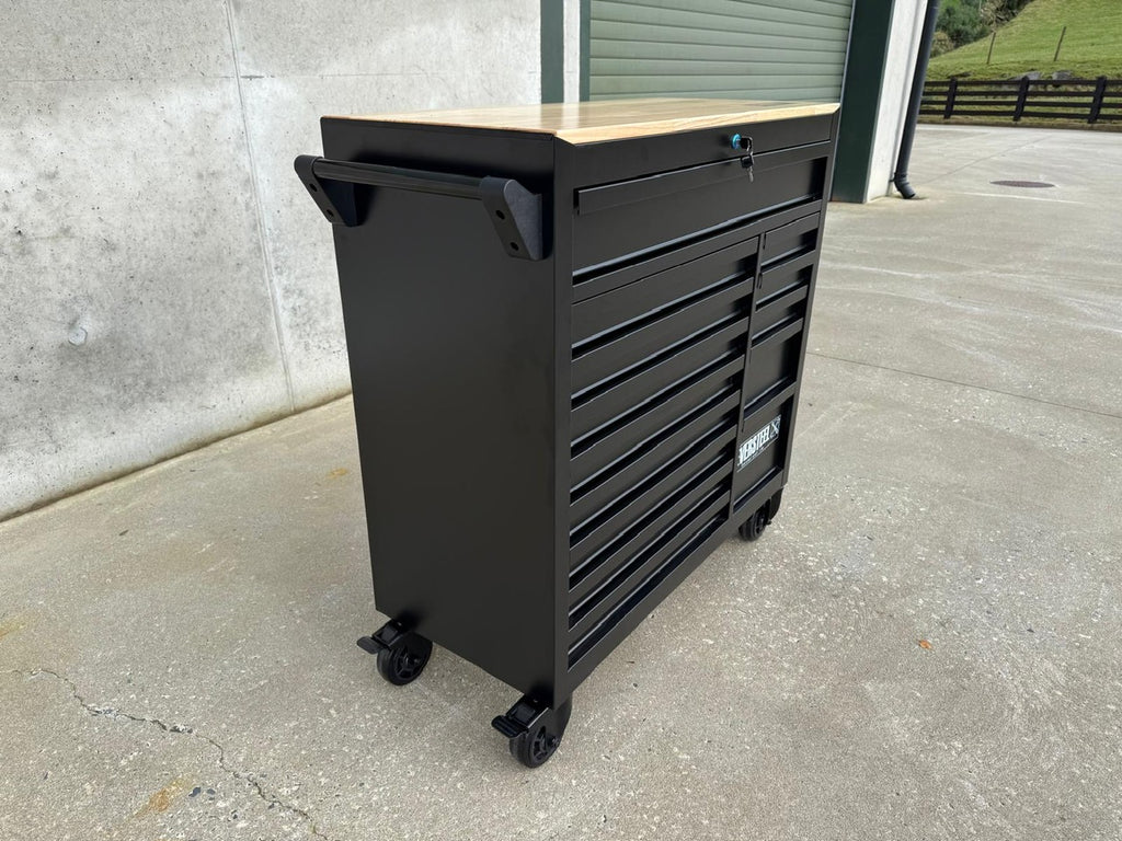 New Eversteel 14 Drawer Tool Cabinet on Castor Wheels
