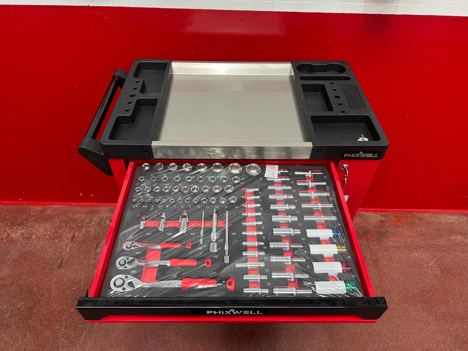 New Phixwell Workbench, 7 Drawers & 1 Cabinet complete with 6 Trays of Tools (RED)