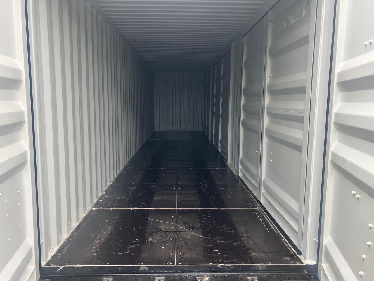 40ft High Cube Container with 3 Side Doors (1 Ship)