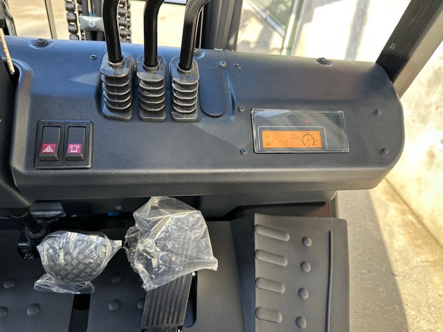 New 2025 UN 2.5Ton N-Series Diesel Counter Balance Forklift