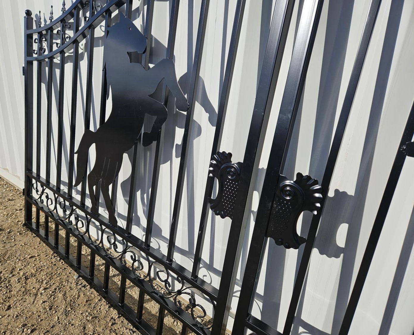 New 14ft Bi-Parting Gates (Horse Design)
