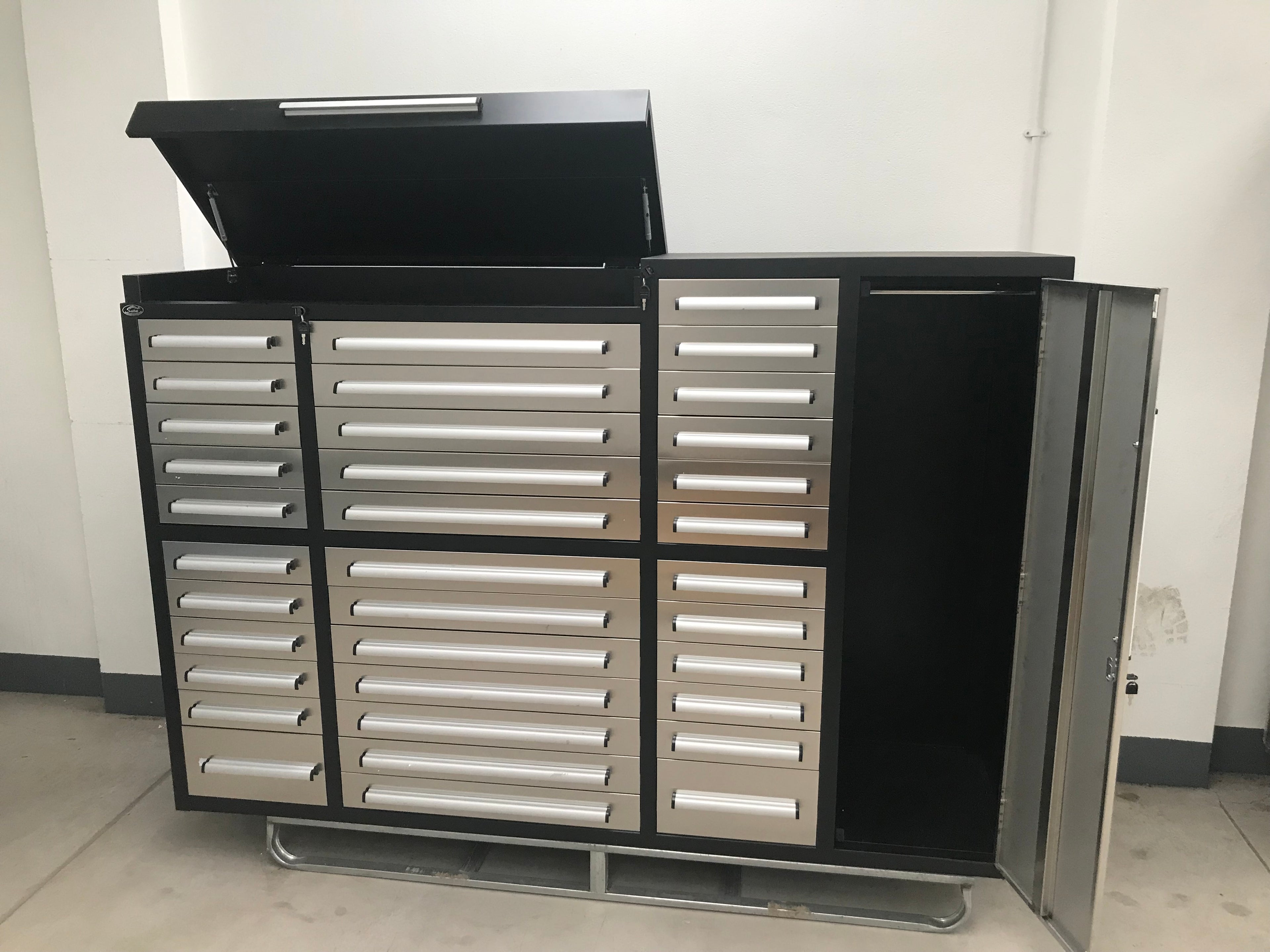 New Stainless Steel 7ft Workbench with 35 Drawers