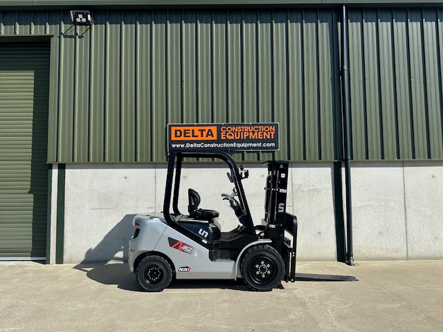 New 2025 UN 3Ton N-Series Diesel Counter Balance Forklift