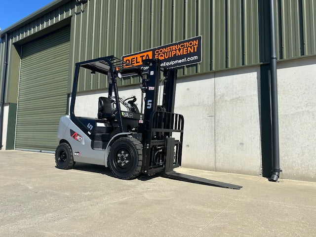 New 2025 UN 3Ton N-Series Diesel Counter Balance Forklift