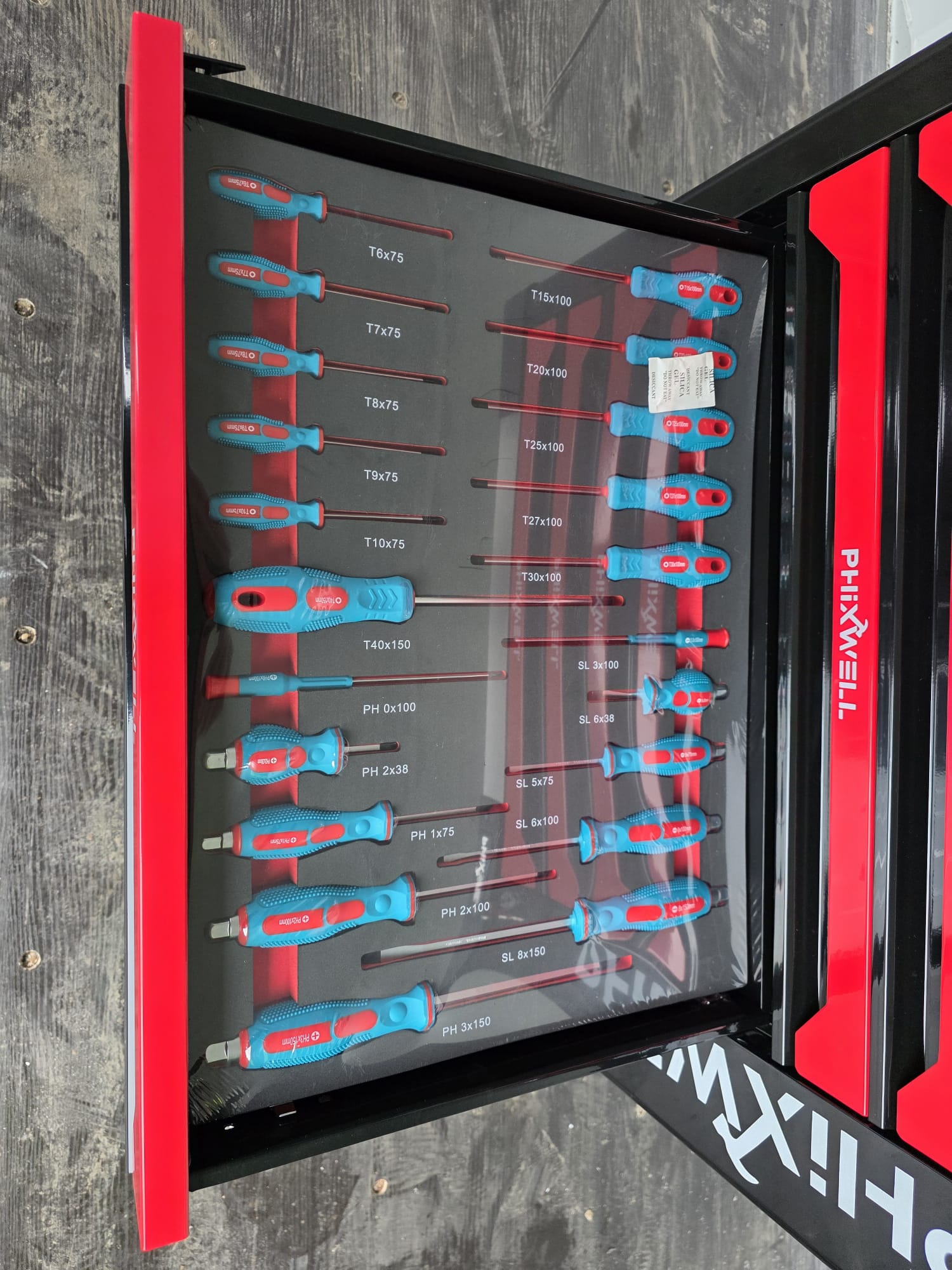 New Phixwell Workbench, 7 Drawers & 1 Cabinet complete with 6 Trays of Tools (RED & BLACK)