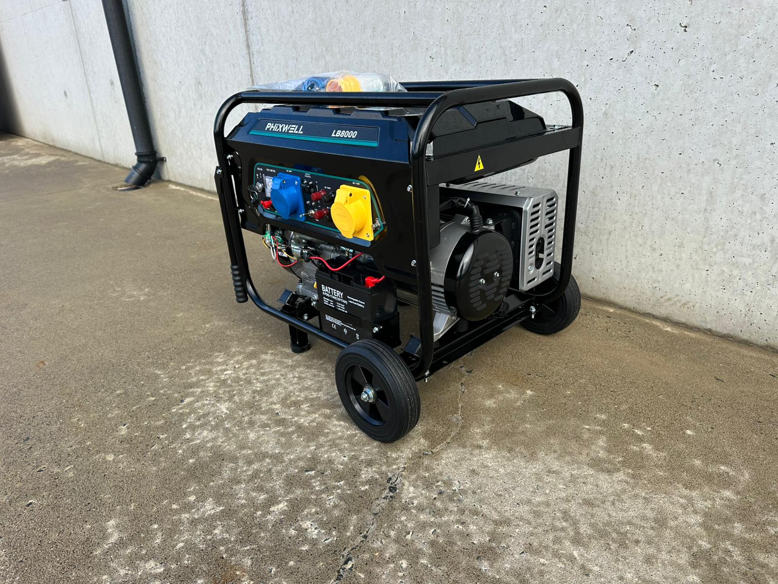 New Phixwell LB8000 Petrol Site Generator, 110V/ 230V, 18HP