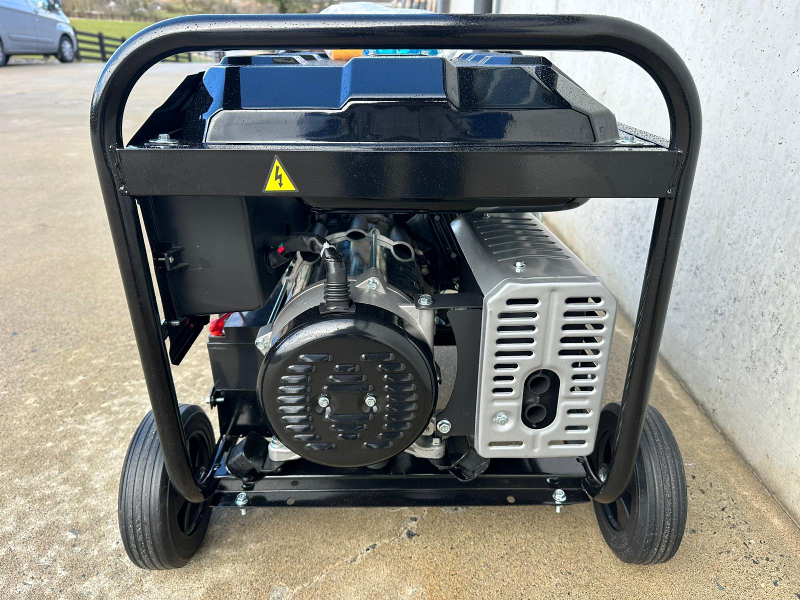 New Phixwell LB8000 Petrol Site Generator, 110V/ 230V, 18HP