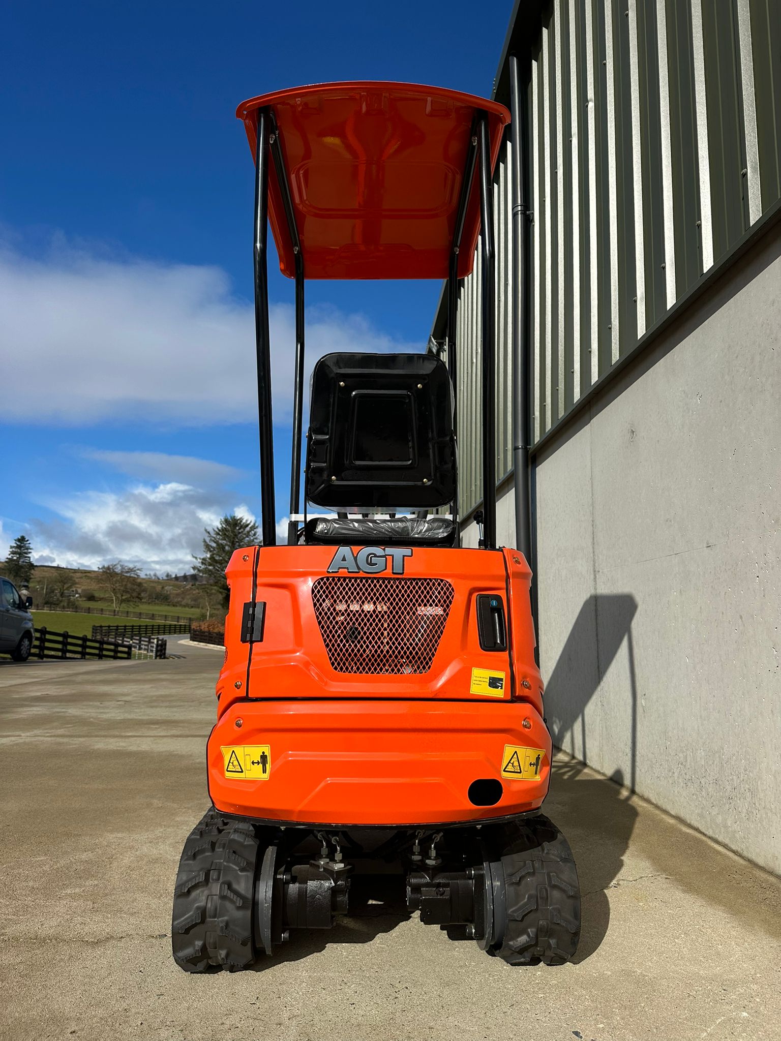 New AGT XK12G-R 1 Ton Mini Excavator, Rubber Tracks, Blade, Canopy, Petrol Engine (Copy)