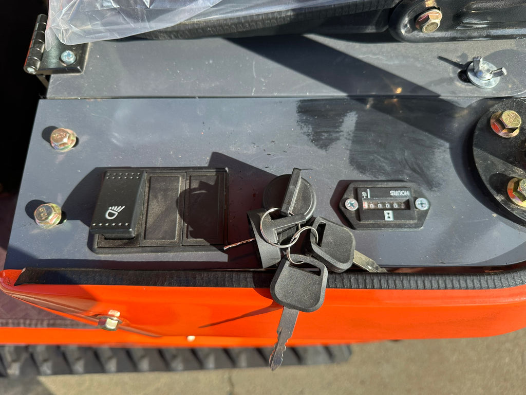 New AGT XK12G-R 1 Ton Mini Excavator, Rubber Tracks, Blade, Canopy, Petrol Engine (Copy)
