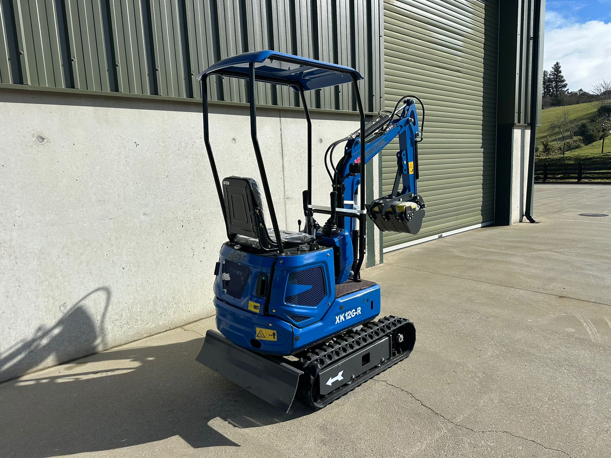 New AGT KX12R 1 Ton Mini Excavator, Rubber Tracks, Blade, Canopy, Petrol Engine
