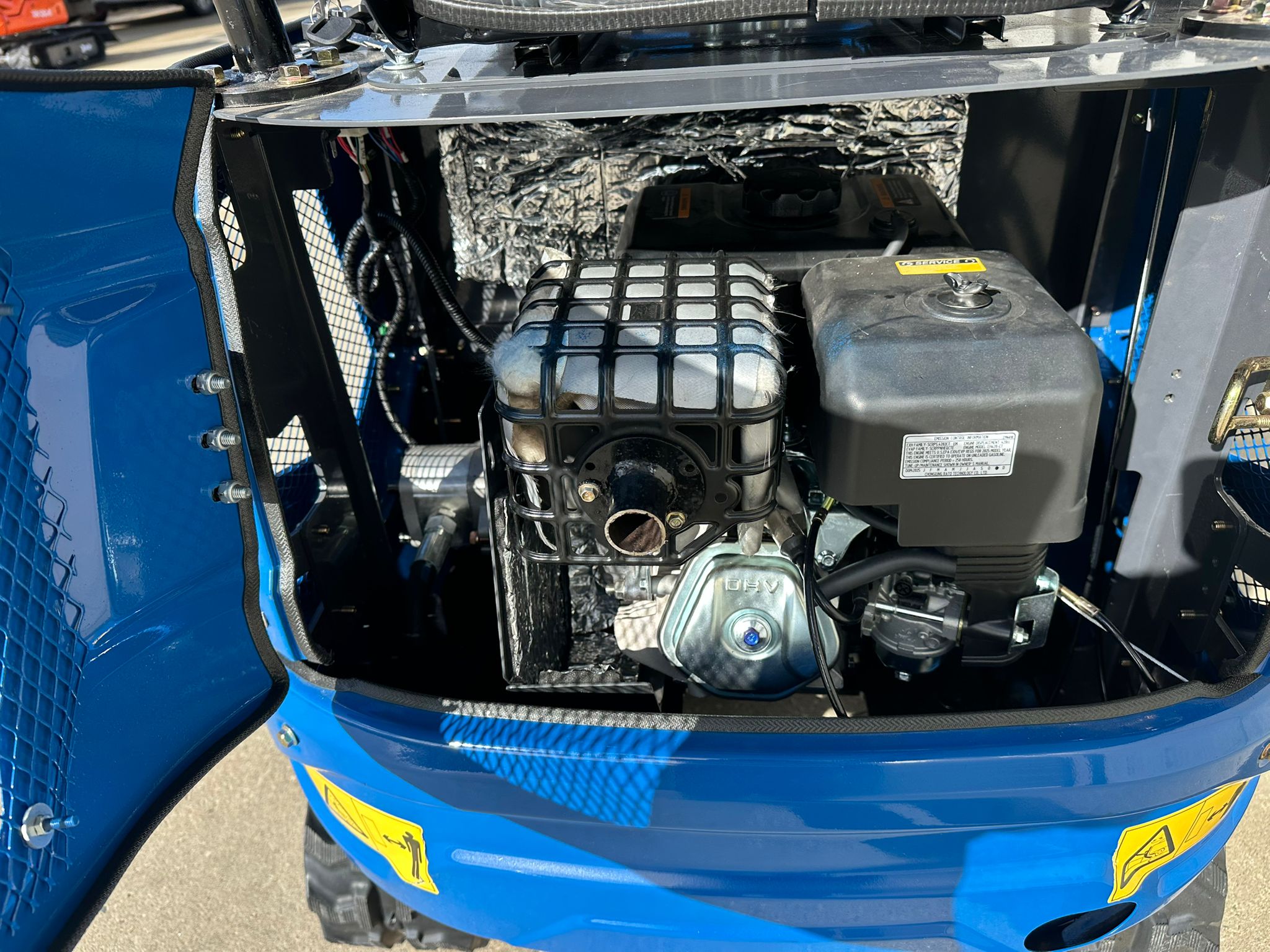 New AGT KX12R 1 Ton Mini Excavator, Rubber Tracks, Blade, Canopy, Petrol Engine