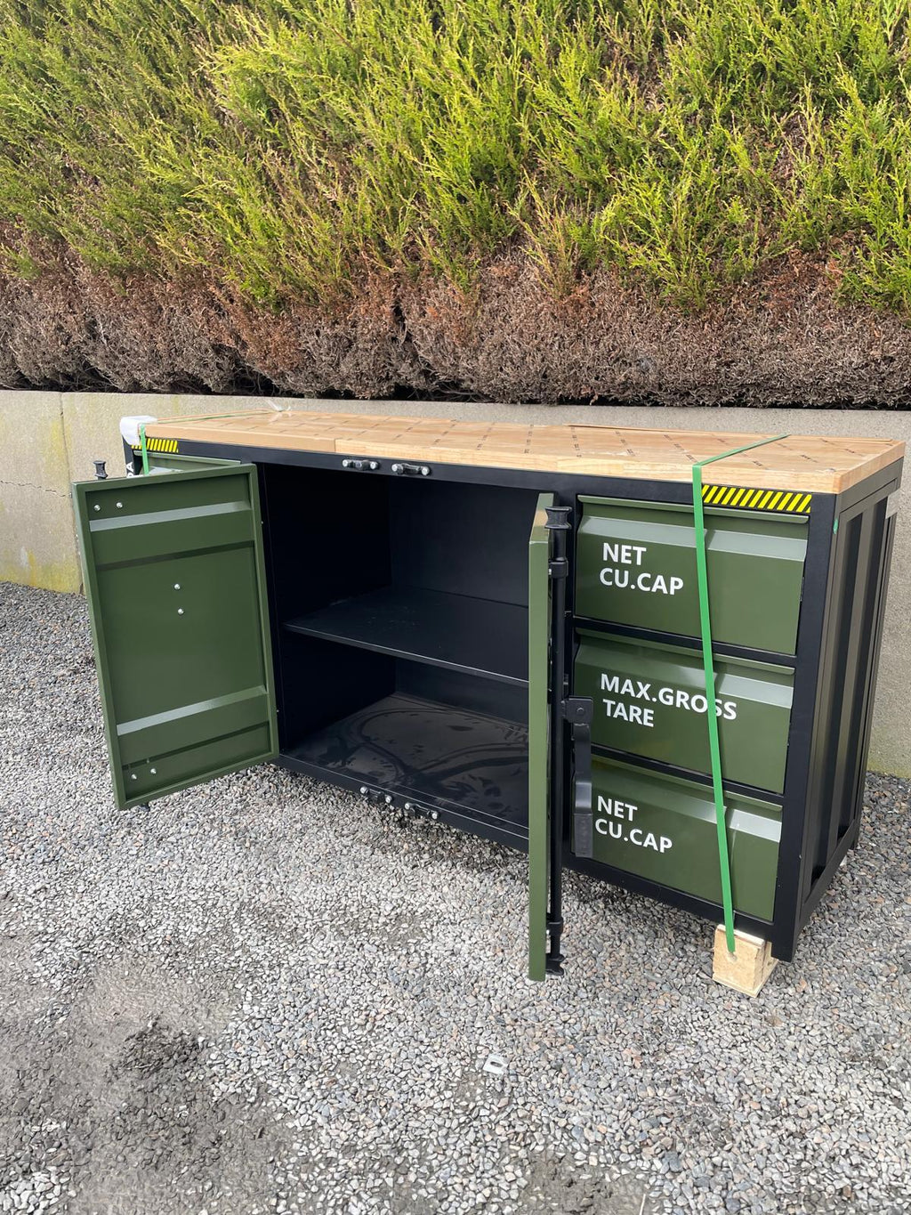 New Industrial Style 6.5ft Workbench with 6 Drawers & 2 Cabinets