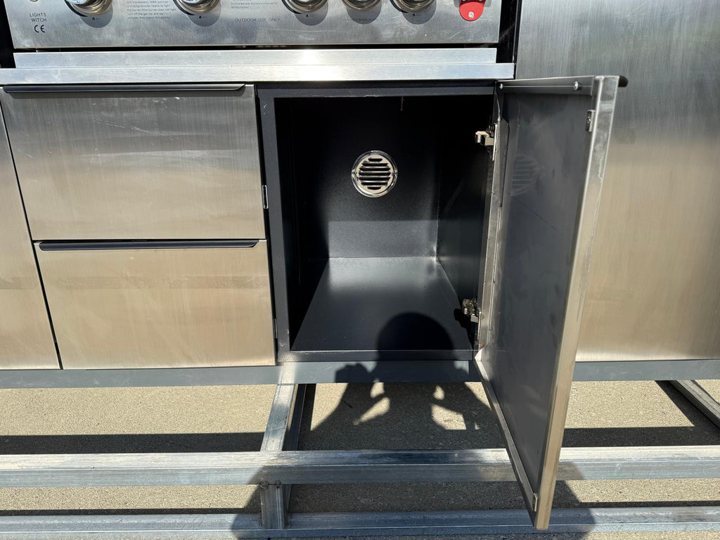 New 7ft Containerised Barbecue House with Electric Roller Shutter Door
