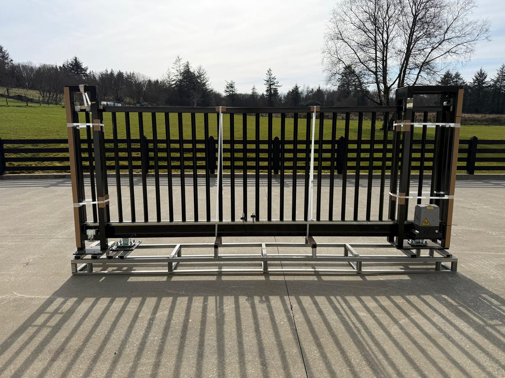 New 13ft XPF13S Electric Cantilever Gates with Electric Motor & Remotes