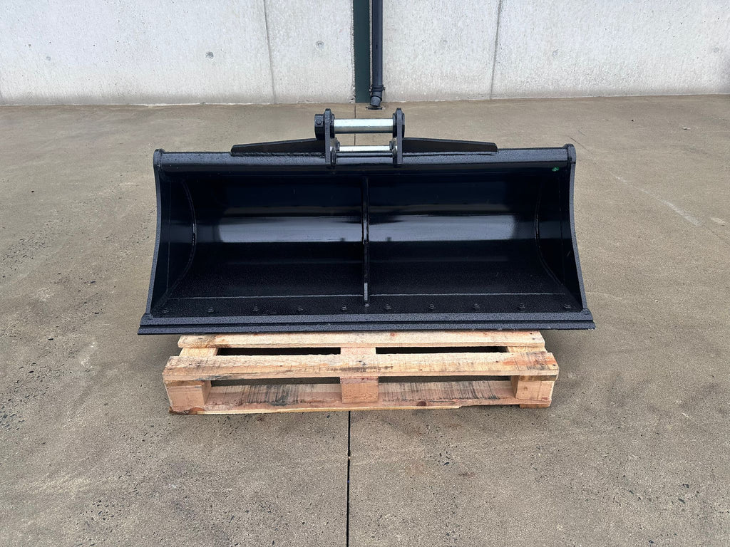 New DCE 60" Grading Bucket to suit 8 Ton Excavator