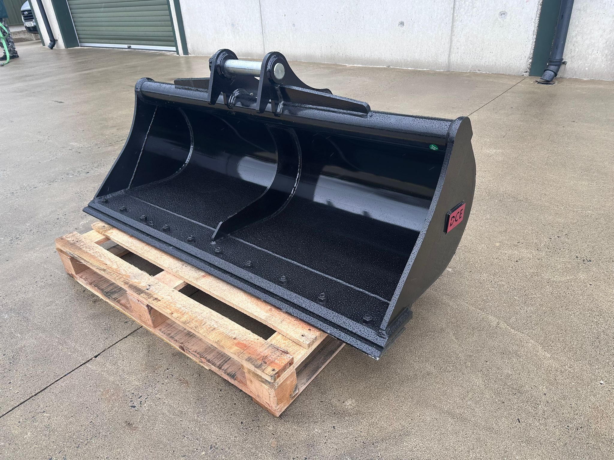 New DCE 60" Grading Bucket to suit 8 Ton Excavator