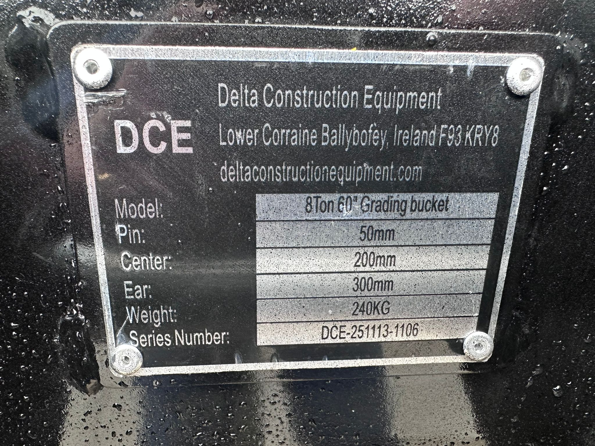 New DCE 60" Grading Bucket to suit 8 Ton Excavator