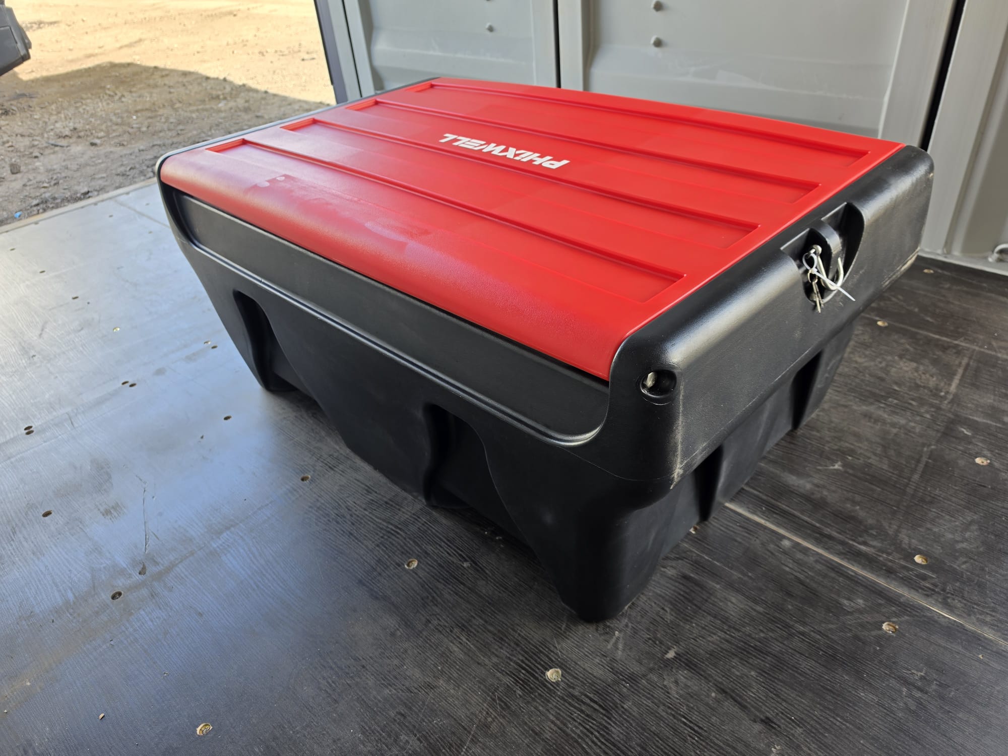Unused Phixwell 240L Fuel Bowser With 12V Electric Pump, Delivery Hose & Gun, Fuel Gauge & Lockable Cap (Copy)