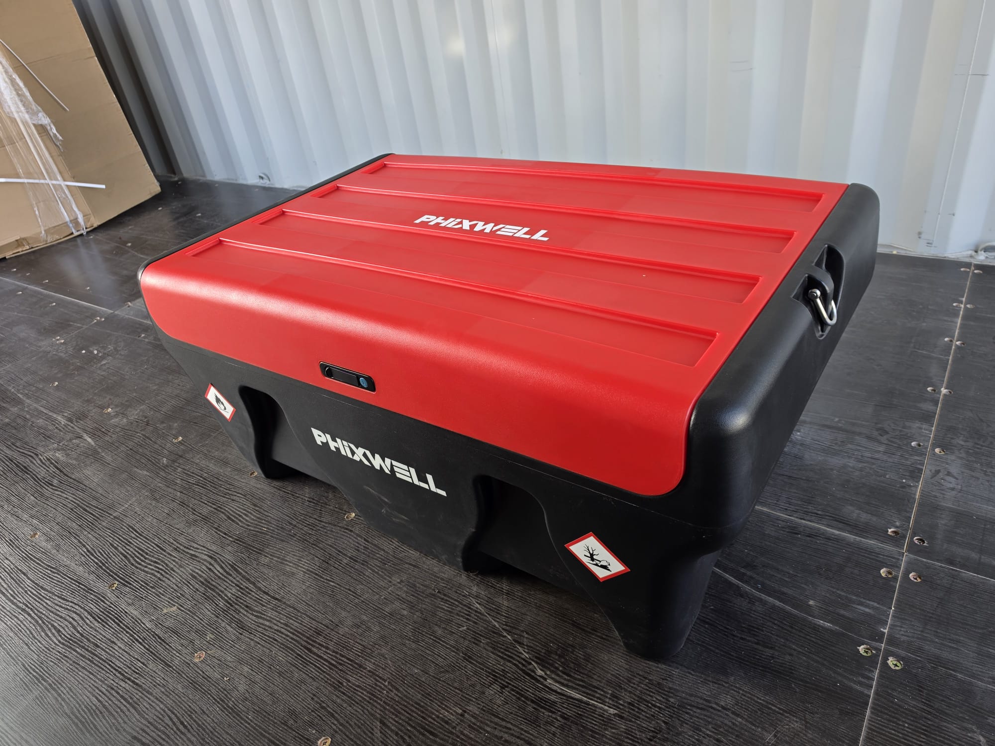 Unused Phixwell 240L Fuel Bowser With 12V Electric Pump, Delivery Hose & Gun, Fuel Gauge & Lockable Cap (Copy)