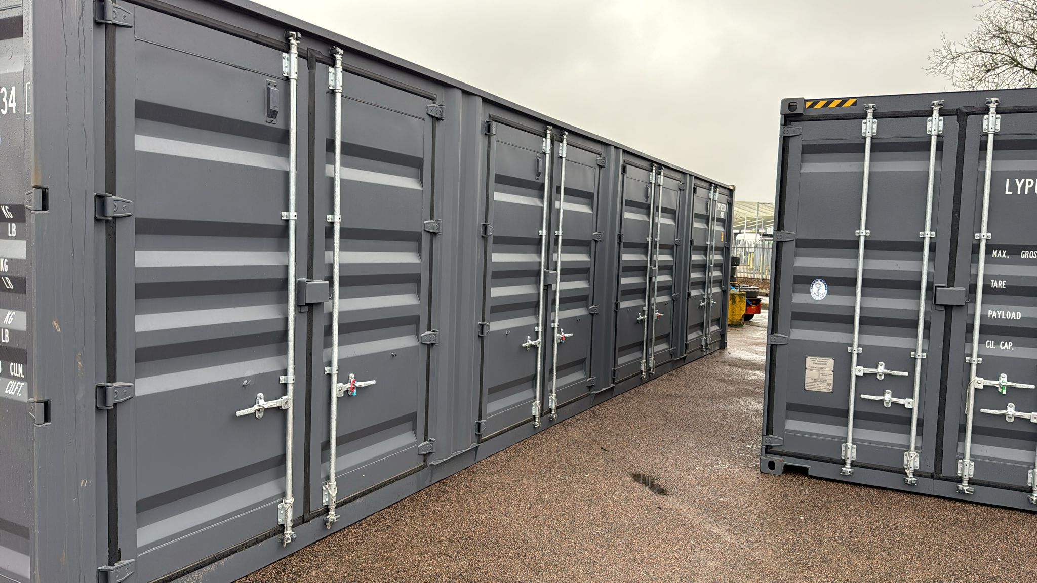 40ft High Cube Container with 4 Side Doors (1 Ship) BLACK