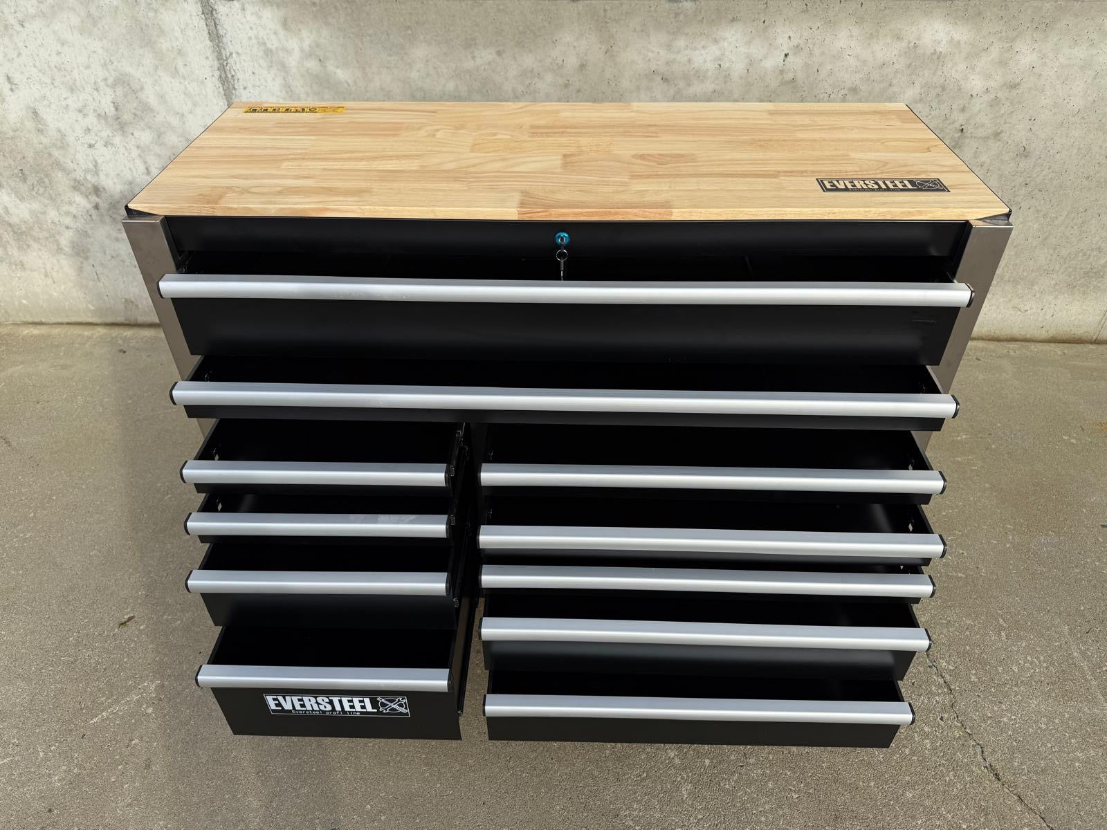 New Eversteel 11 Drawer Tool Cabinet on Castor Wheels